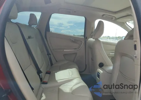 2011 Volvo Xc60 T6 z USA, uszkodzony, nr VIN YV4902DZ1B2214639